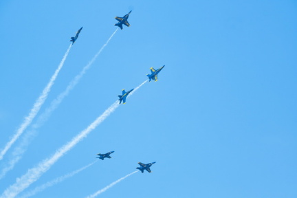 Blue Angels Split Maneuver with Crossing Smoke Trails - Milwaukee 2025