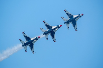 Thunderbirds Formation Flight - Milwaukee Air Show 2024